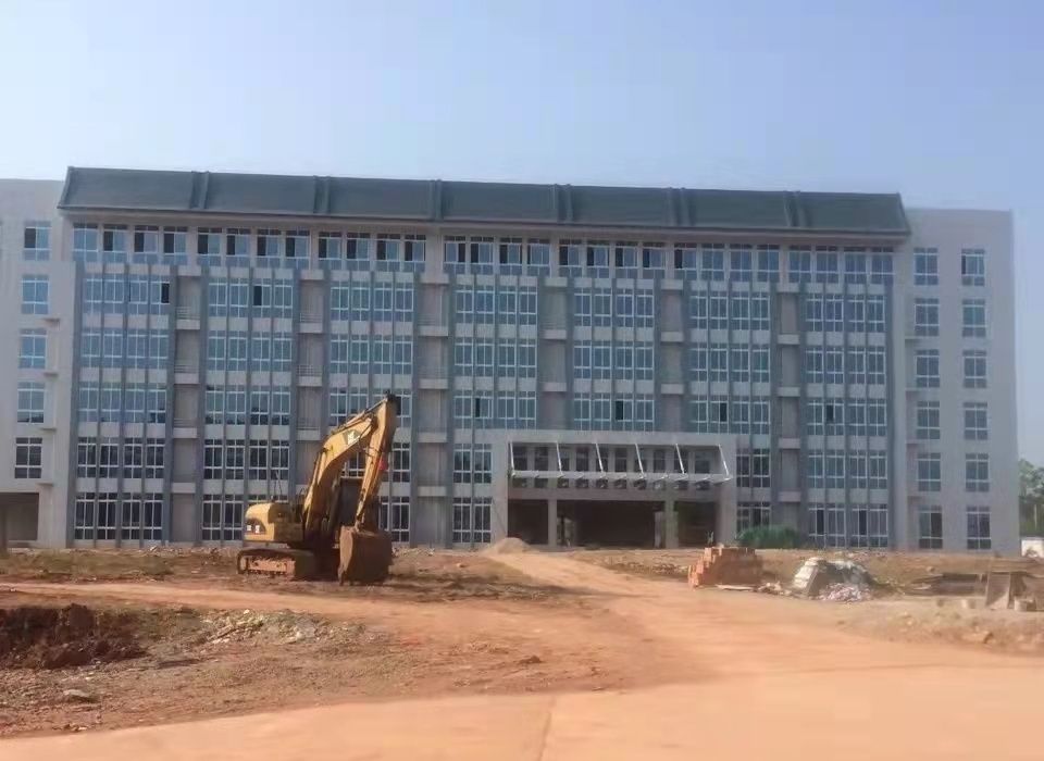 广西建机办公楼选用金洋外墙氟碳漆